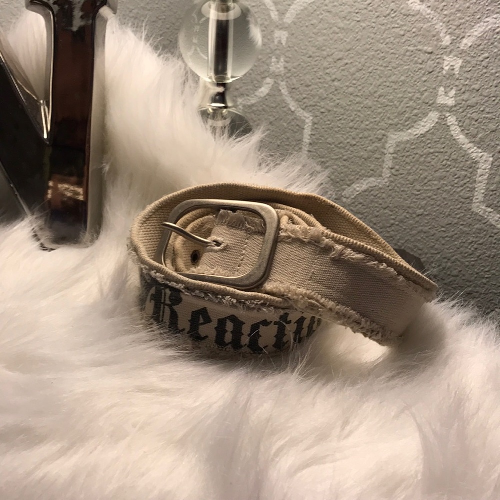 Reversible canvas/cotton webbed belt